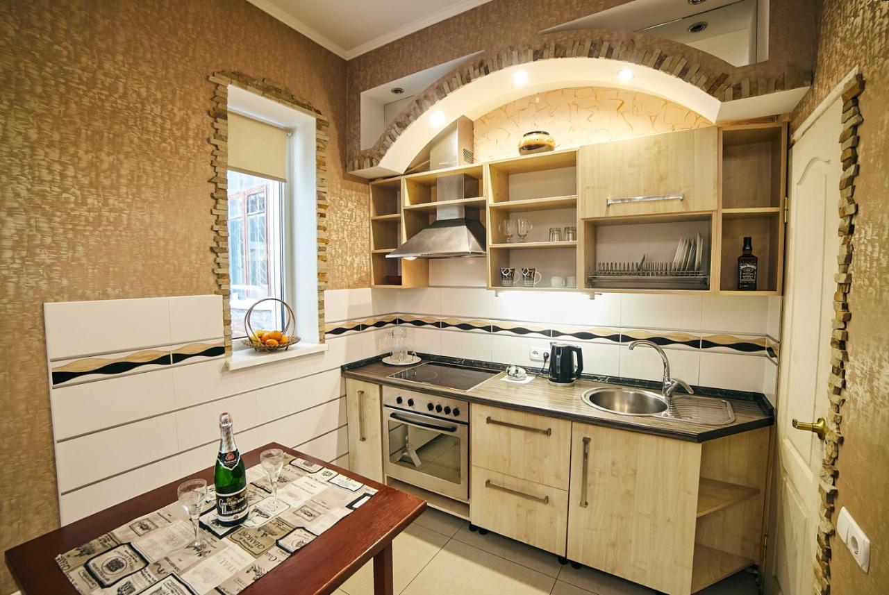 Center Сozy Apartment Vinnytsia Exterior photo